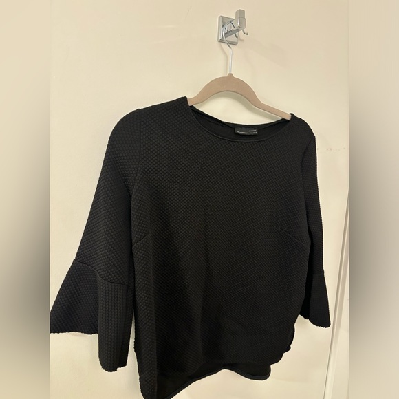 Black Zara bell sleeve textured top (size large fit medium or small oversized) - Picture 2 of 2